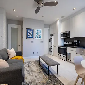 Appartement Cozy & Convenient Midtown Apartment!